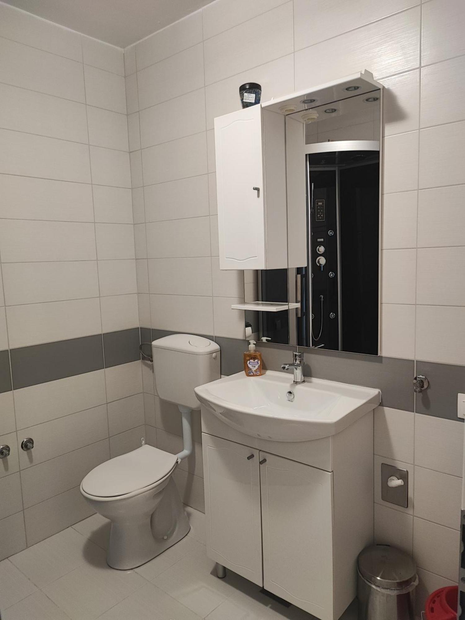 Deni09 Apartment Pomer Ngoại thất bức ảnh