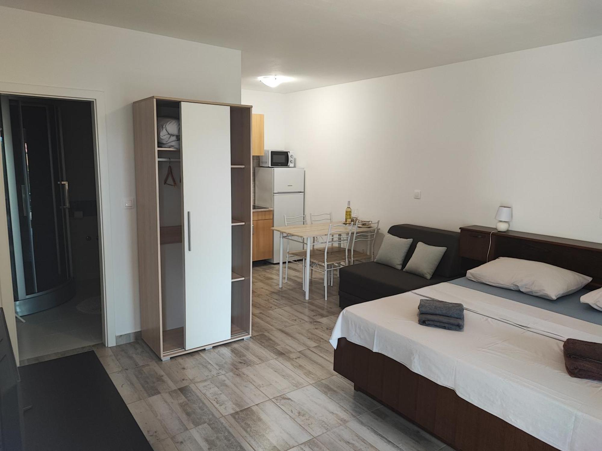 Deni09 Apartment Pomer Ngoại thất bức ảnh