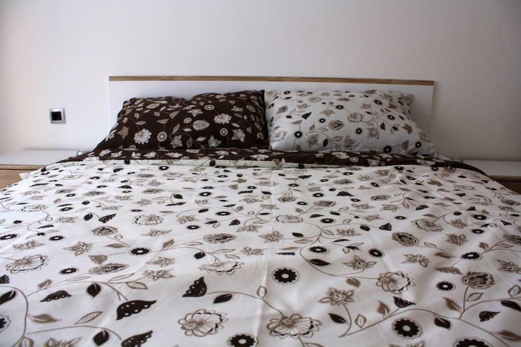 Deni09 Apartment Pomer Ngoại thất bức ảnh